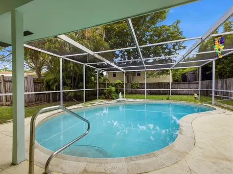1680 NE 34th Lane Oakland Park FL 33334