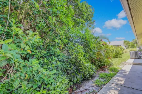 11006 SE Sea Pines Circle Hobe Sound FL 33455