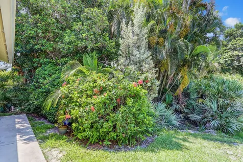 11006 SE Sea Pines Circle Hobe Sound FL 33455