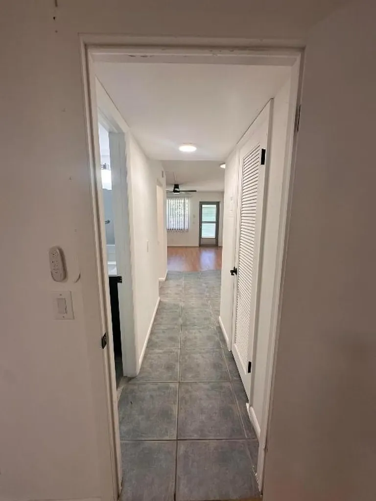 226 Canturbury West Palm Beach FL 33417