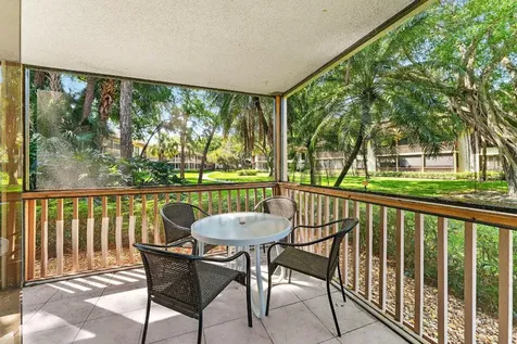 527 Brackenwood Place Palm Beach Gardens FL 33418