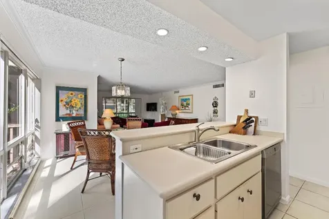 527 Brackenwood Place Palm Beach Gardens FL 33418