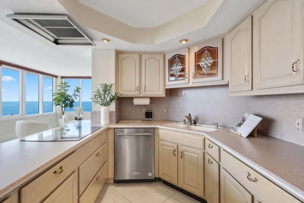 700 S Ocean Boulevard Boca Raton FL 33432