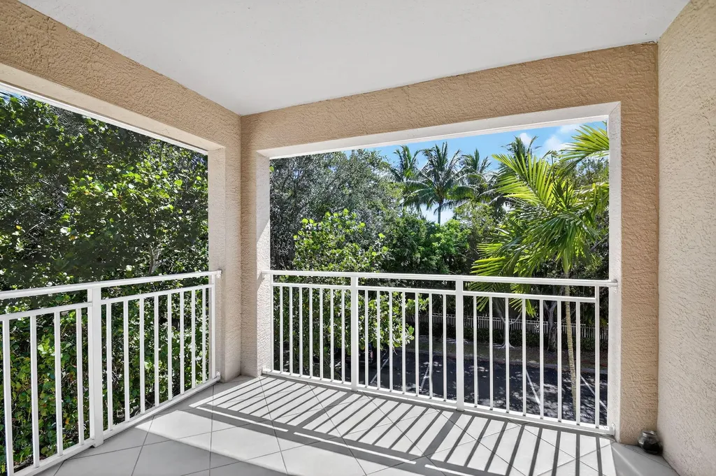 6511 Emerald Dunes Drive West Palm Beach FL 33411