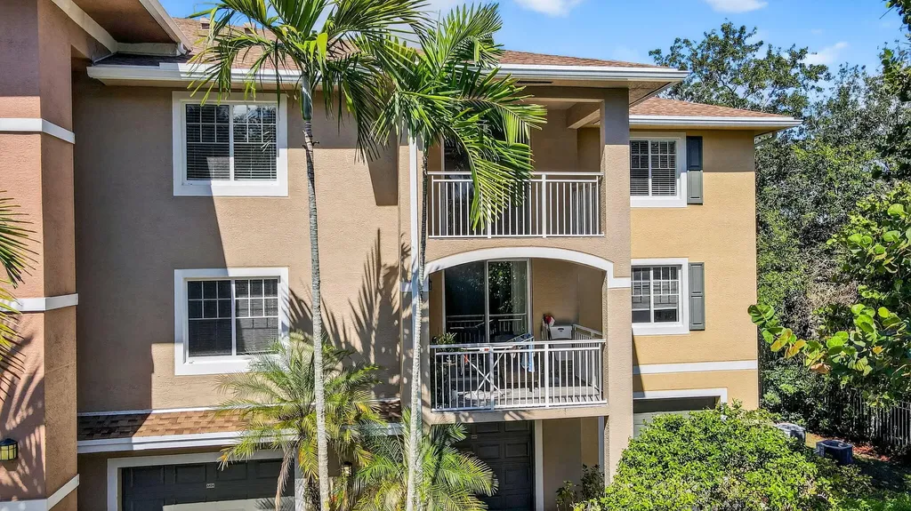 6511 Emerald Dunes Drive West Palm Beach FL 33411