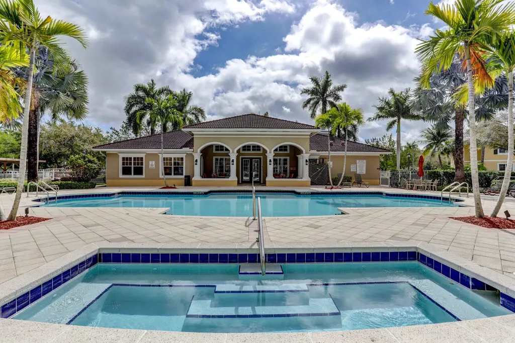 6511 Emerald Dunes Drive West Palm Beach FL 33411