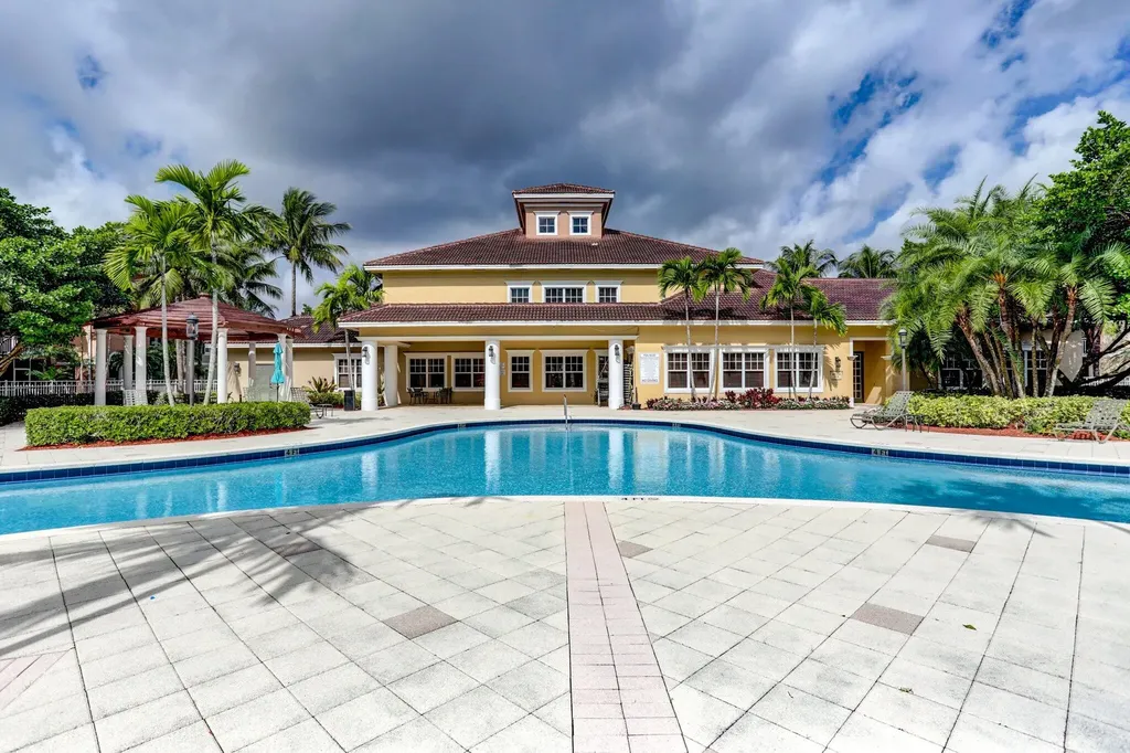 6511 Emerald Dunes Drive West Palm Beach FL 33411