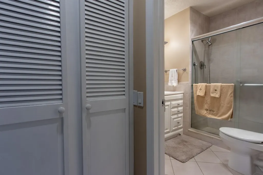 8666 Bella Vista Drive Boca Raton FL 33433