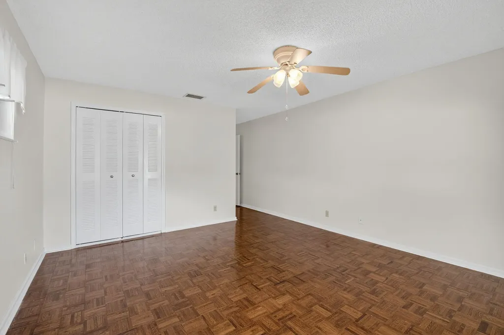 9855 Loquat Tree Run A Run Boynton Beach FL 33436