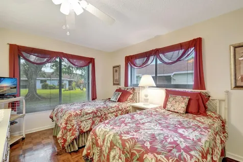 9855 Loquat Tree Run A Run Boynton Beach FL 33436