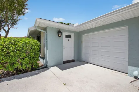9855 Loquat Tree Run A Run Boynton Beach FL 33436