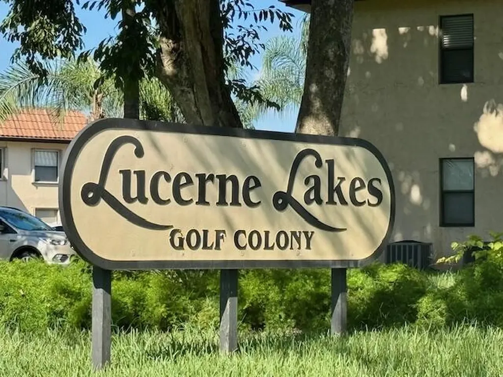 7214 Golf Colony Court Lake Worth FL 33467