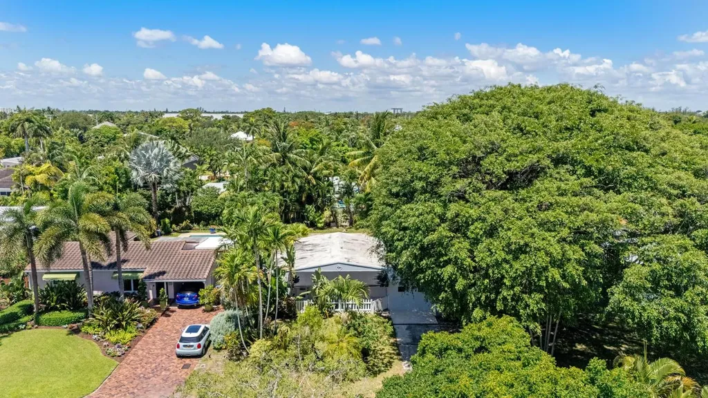 1637 N Victoria Park Road Fort Lauderdale FL 33305