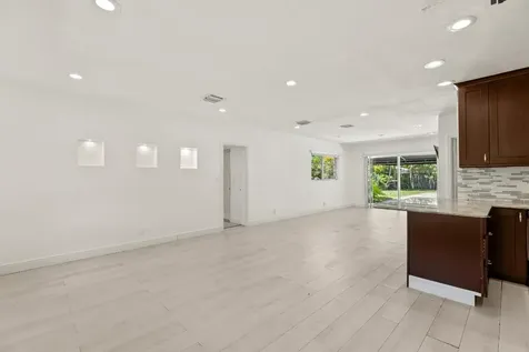 1637 N Victoria Park Road Fort Lauderdale FL 33305