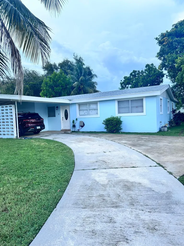 11573 Dahlia Drive Royal Palm Beach FL 33411