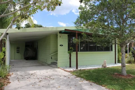 128 W Caribbean Port St Lucie FL 34952