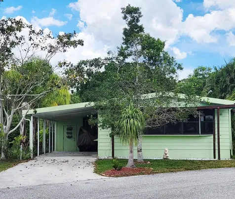 128 W Caribbean Port St Lucie FL 34952