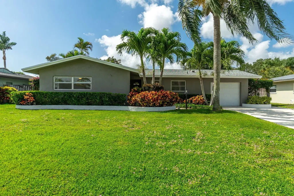 4370 Flax Court Palm Beach Gardens FL 33410