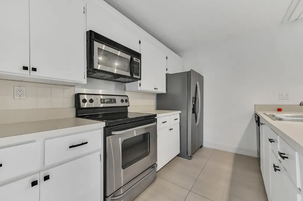 7315 73rd Way West Palm Beach FL 33407