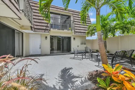 7315 73rd Way West Palm Beach FL 33407