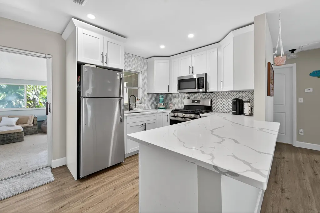 5531 S 35th Court Greenacres FL 33463