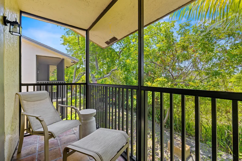 610 Trace Circle Deerfield Beach FL 33441