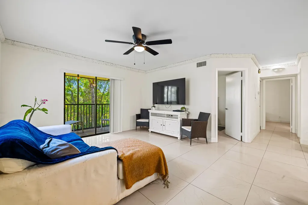 610 Trace Circle Deerfield Beach FL 33441