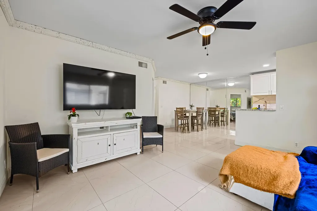 610 Trace Circle Deerfield Beach FL 33441