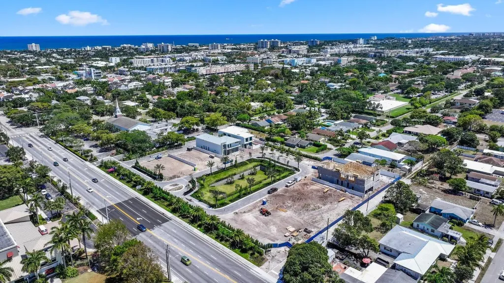 325 Grove Place Delray Beach FL 33444