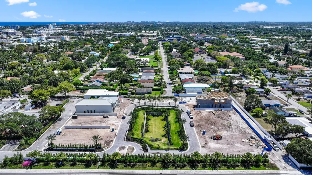 335 Grove Place Delray Beach FL 33444