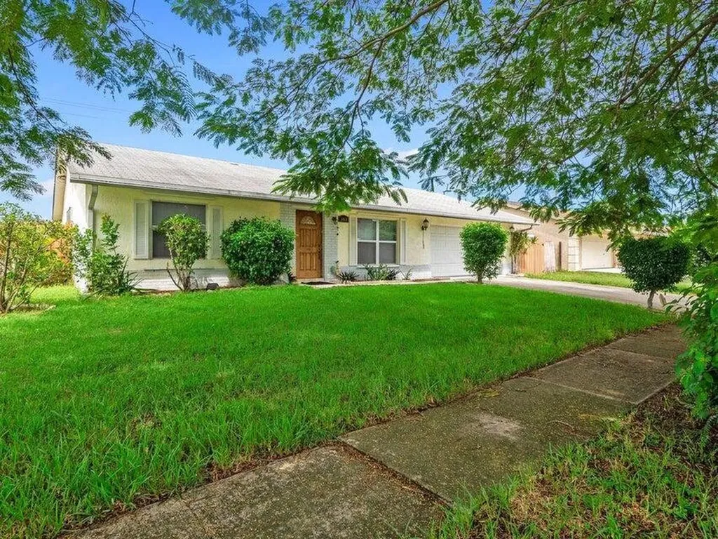 6088 Plains Drive Lake Worth FL 33463