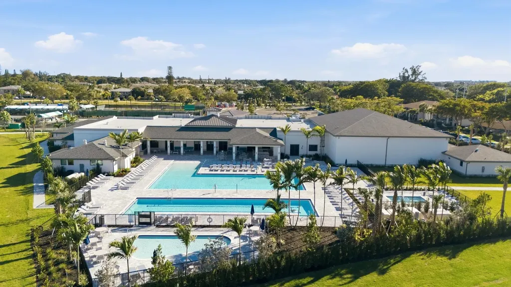 13670 Via Flora Delray Beach FL 33484