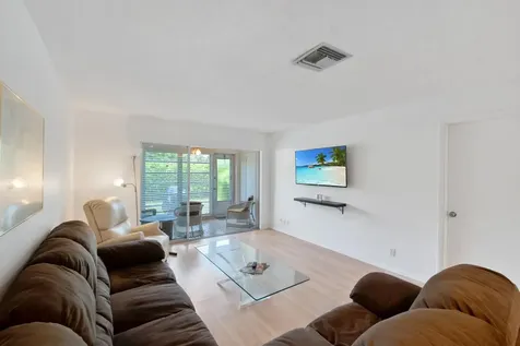 13670 Via Flora Delray Beach FL 33484
