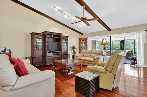 6043 Petaluma Drive Boca Raton FL 33433