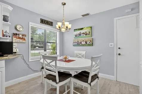 6043 Petaluma Drive Boca Raton FL 33433