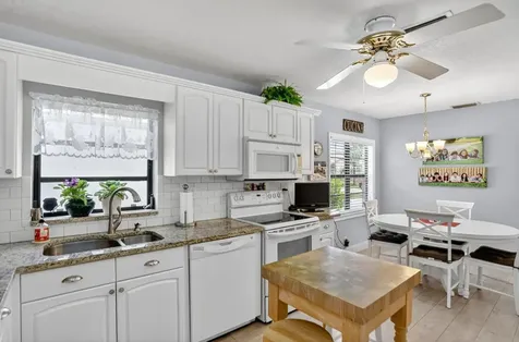 6043 Petaluma Drive Boca Raton FL 33433