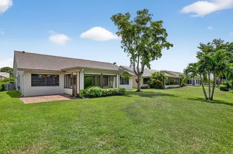 6043 Petaluma Drive Boca Raton FL 33433