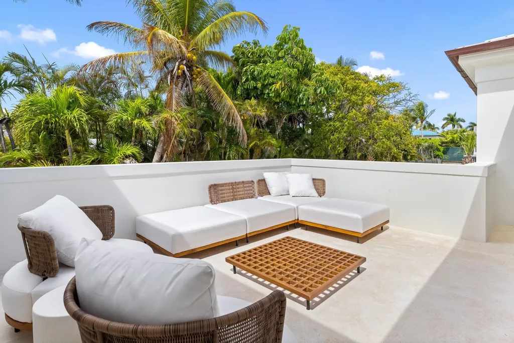 301 Plantation Road Palm Beach FL 33480