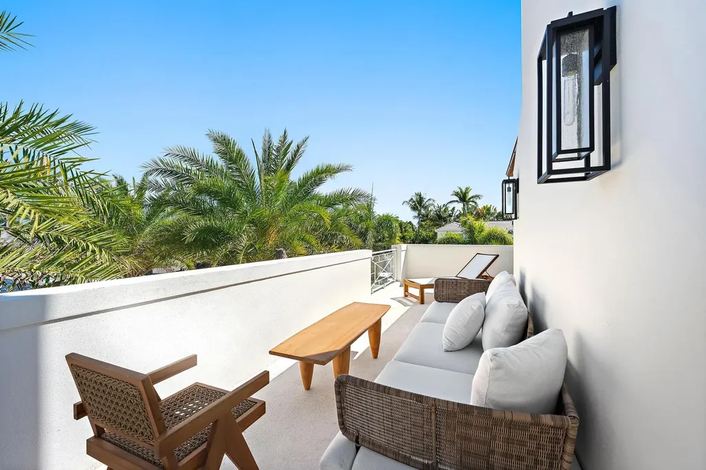 301 Plantation Road Palm Beach FL 33480