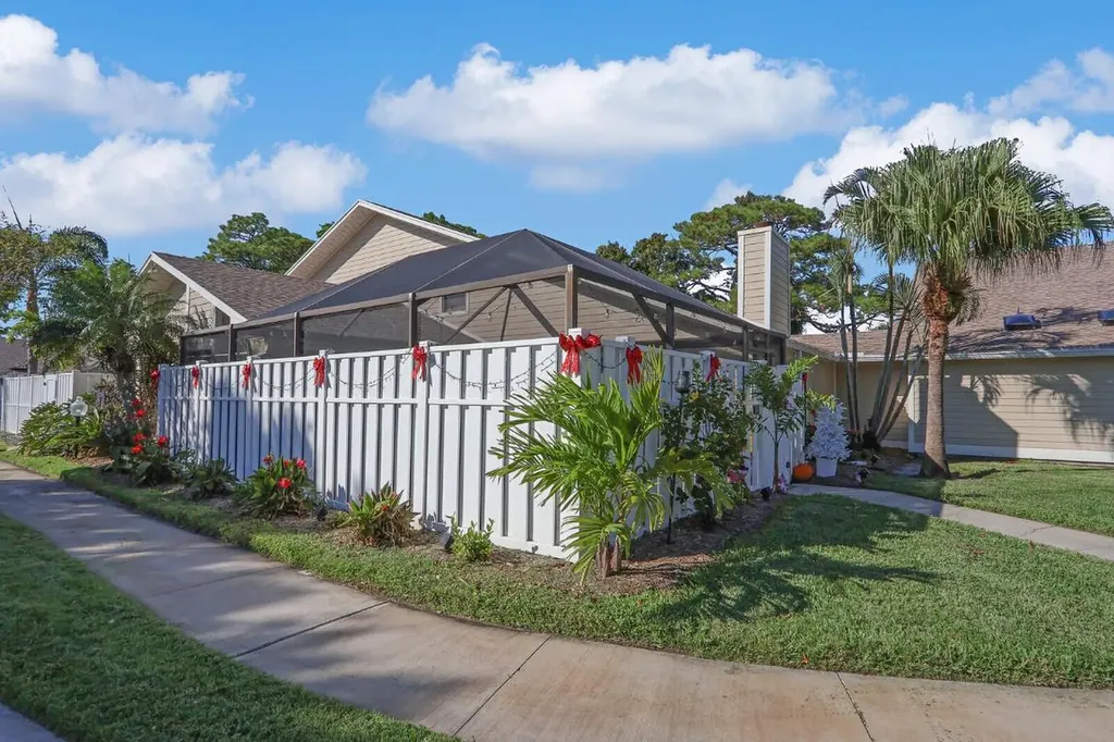 102 Summerwinds Lane Jupiter FL 33458