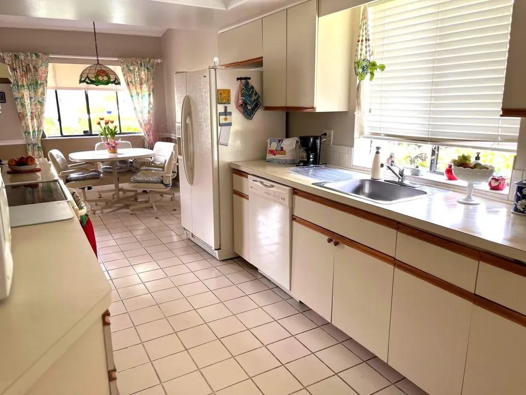 139 Meander Circle Royal Palm Beach FL 33411