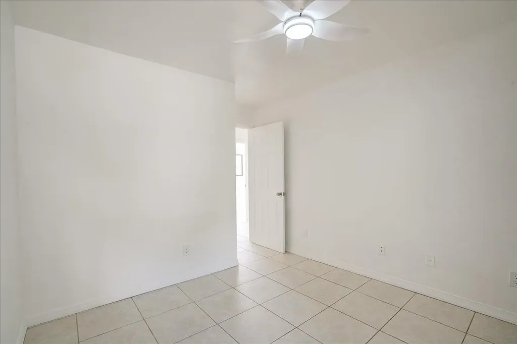 3 Fawlkland Circle Boynton Beach FL 33426