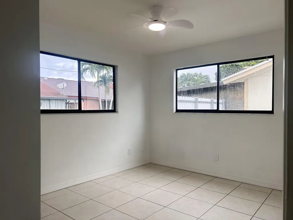 3 Fawlkland Circle Boynton Beach FL 33426