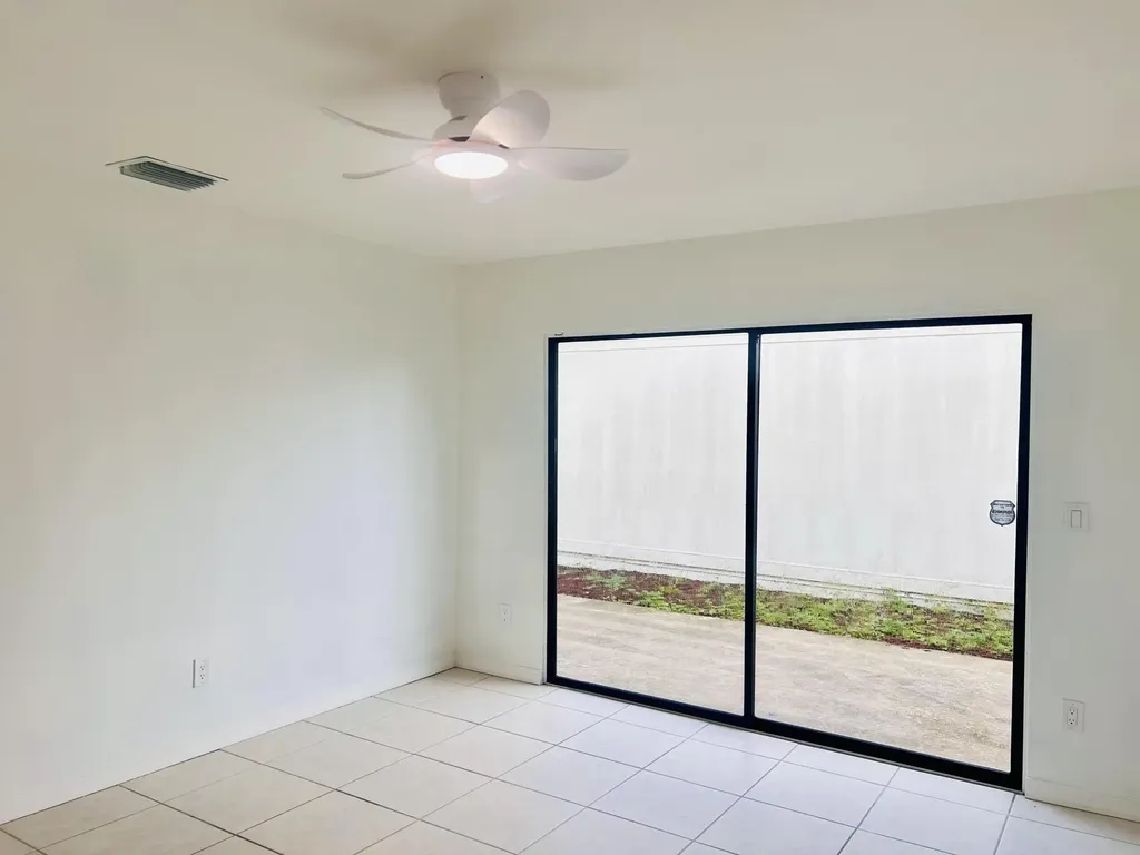 3 Fawlkland Circle Boynton Beach FL 33426
