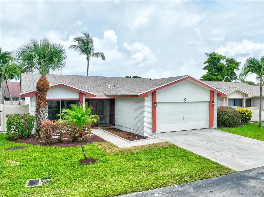 3 Fawlkland Circle Boynton Beach FL 33426