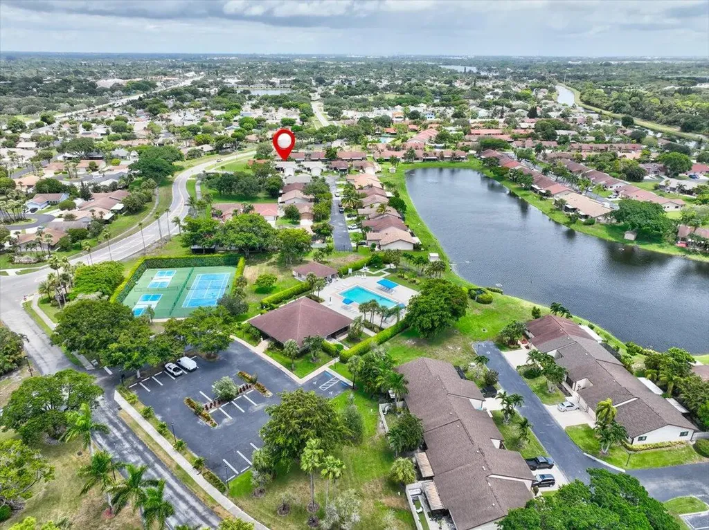 3 Fawlkland Circle Boynton Beach FL 33426
