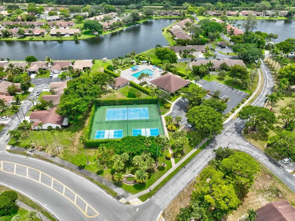 3 Fawlkland Circle Boynton Beach FL 33426