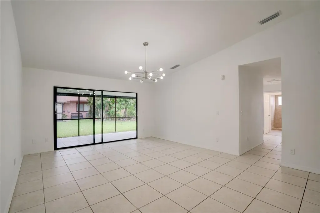 3 Fawlkland Circle Boynton Beach FL 33426