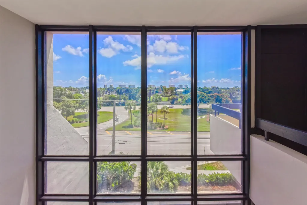 1401 S Federal Highway Boca Raton FL 33432