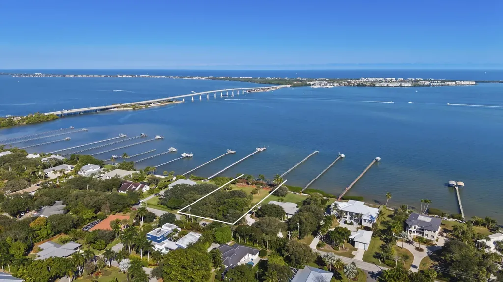 36 S Sewalls Point Road Sewalls Point FL 34996